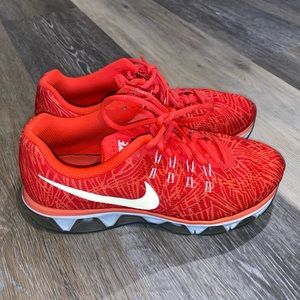 Nike Women’s Tailwind 8